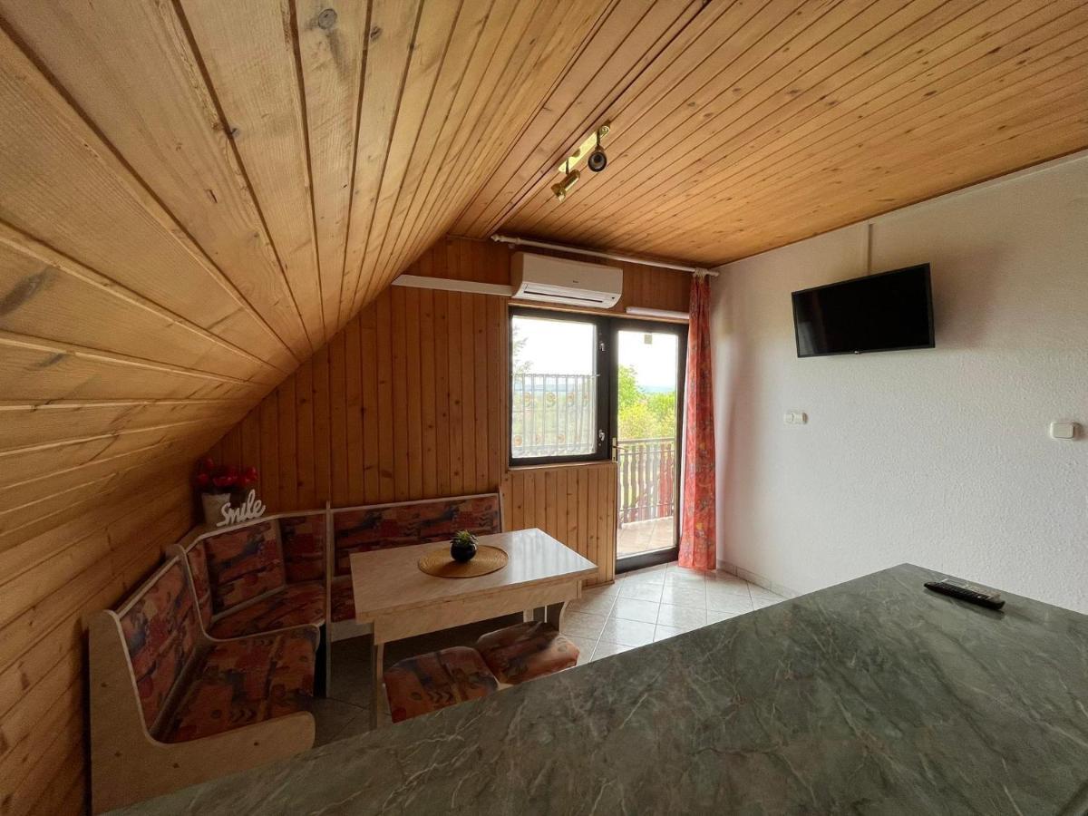 Panna Apartmanház Balatonlelle Exterior foto