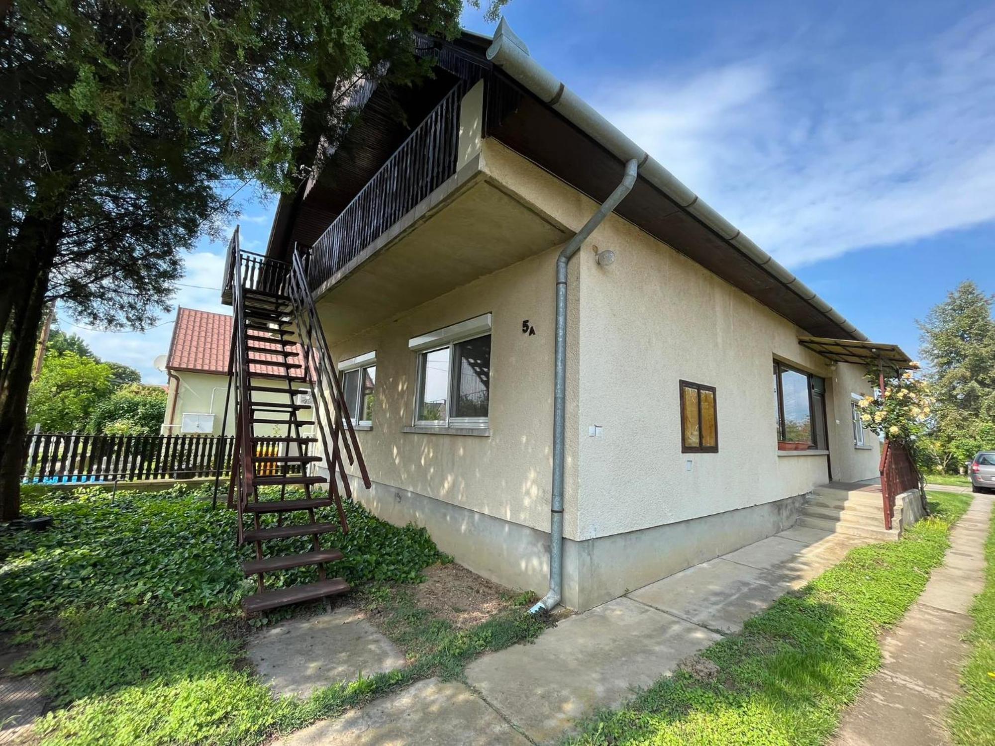 Panna Apartmanház Balatonlelle Exterior foto